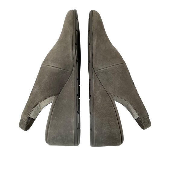 NWOT Eileen Fisher Devi Taupe Gray Tumbled Nubuck Leather Slingback Wedges 7.5 - Picture 5 of 9